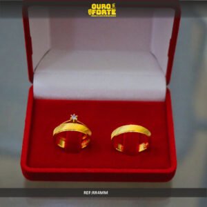 Par de alianças 4MM Reta Raiada Ouro 18K