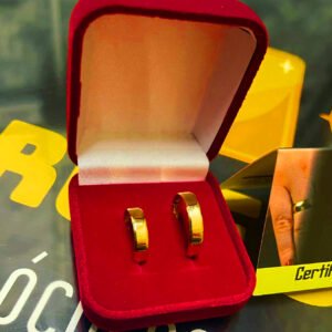 Par de alianças 4MM Reta Chanfrada Ouro 18K