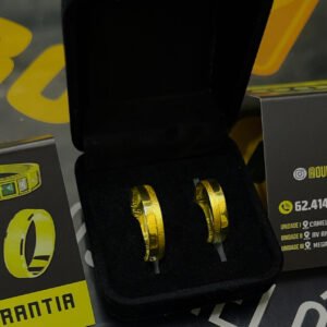 Par de alianças 4MM Reta c/ Bordas Diamantadas Ouro 18K