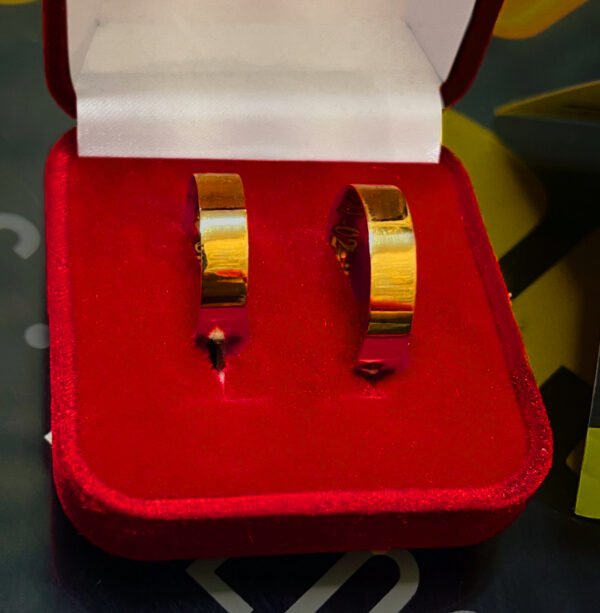 Par de alianças 5MM Modelo Reta lisa Ouro 18K - Image 2