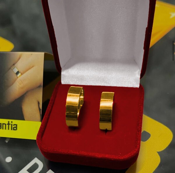 Par de alianças 6MM Modelo Reta lisa Ouro 18K - Image 4