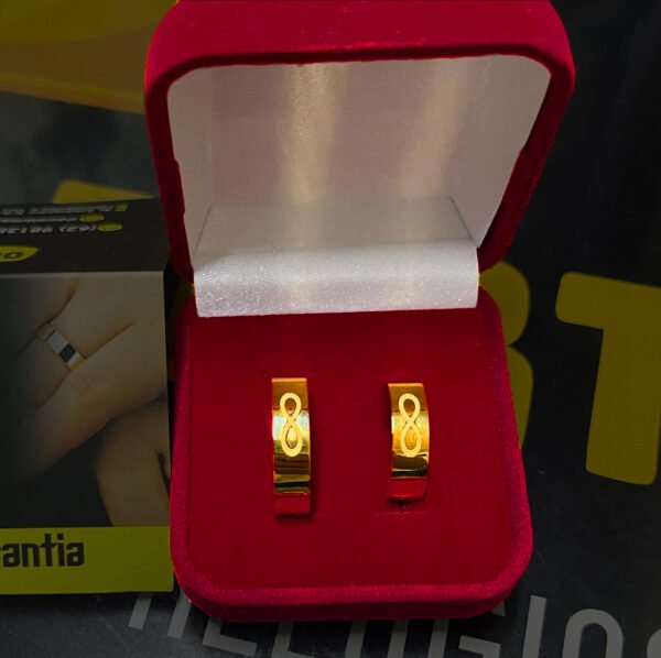 Par de alianças 5MM Modelo Reta SMB Infinito externo Ouro 18K
