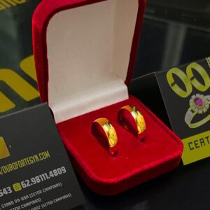 Par de alianças 5MM Modelo Tradicional Abaulada Ouro 18K