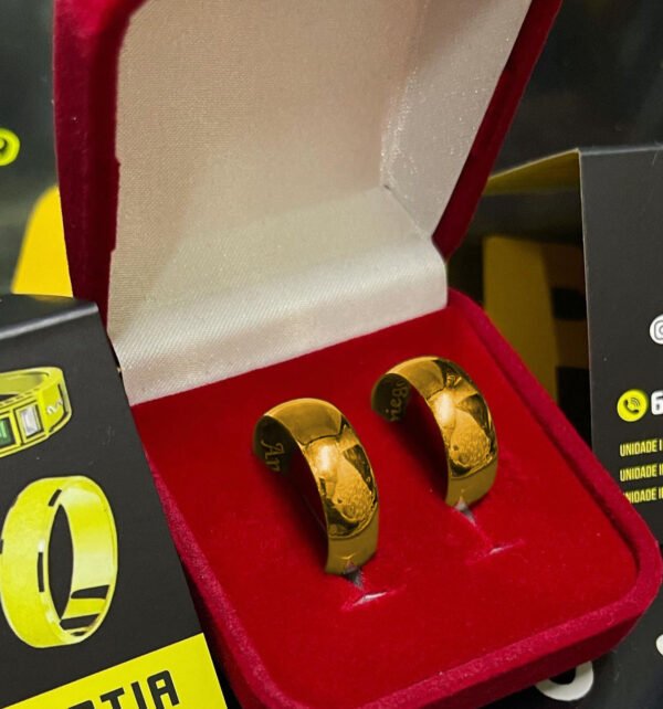 Par de alianças 7MM Modelo Tradicional Abaulada Ouro 18K