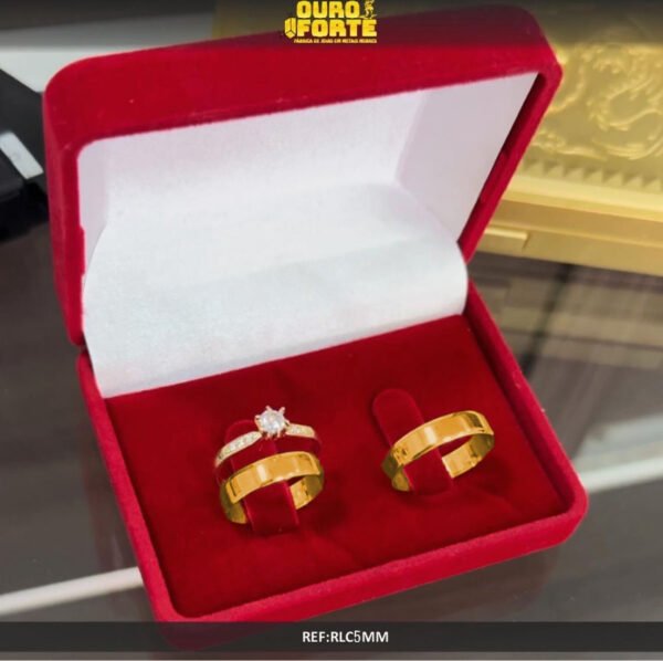 Par de alianças 5MM Modelo Reta Chanfrada Ouro 18K