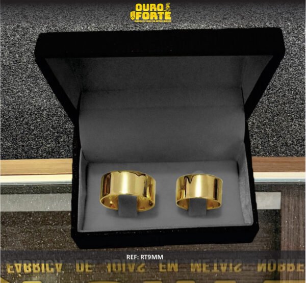 Par de alianças 9MM Modelo Tradicional Reta Lisa Ouro 18K