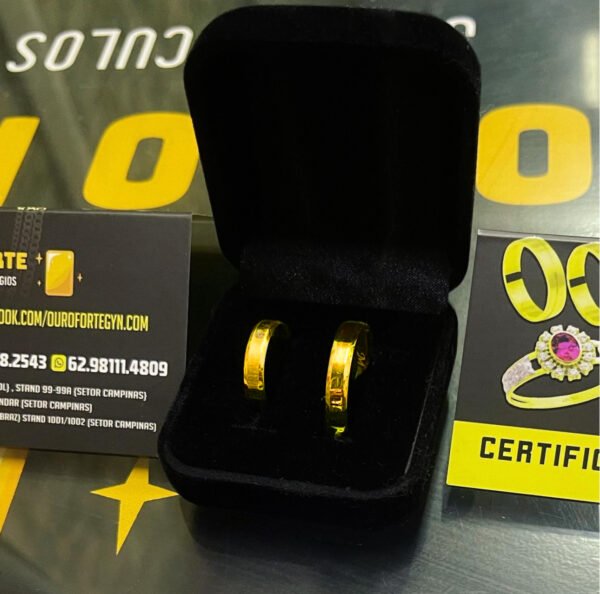 Par de alianças 4MM Reta Chanfrada Ouro 18K - Image 3