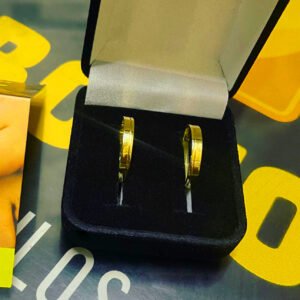 Par de alianças 3MM Reta c/ Friso Lateral Ouro 18K